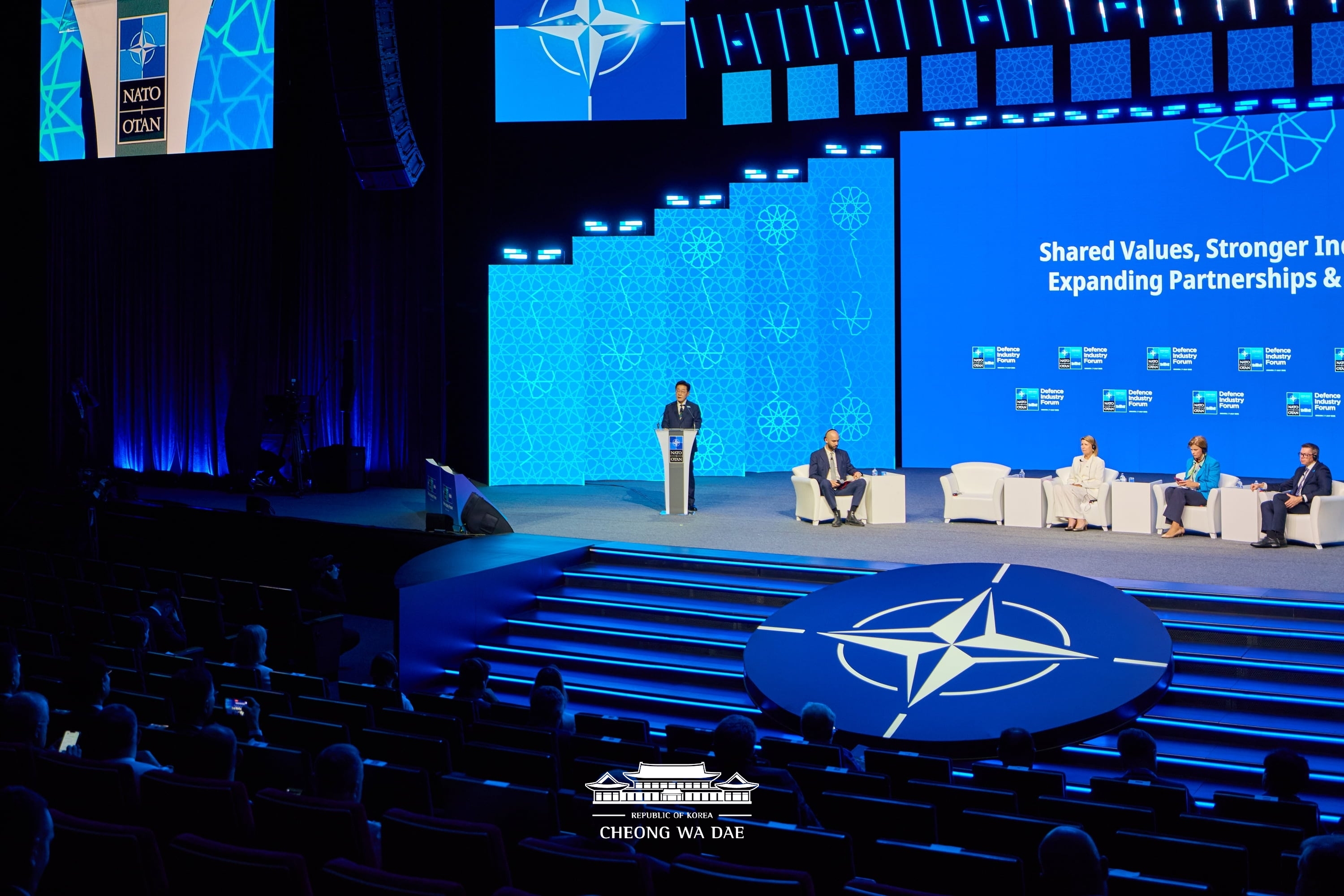 Keynote Address by President Lee Jae Myung at the NATO Summit Defense Industry Forum